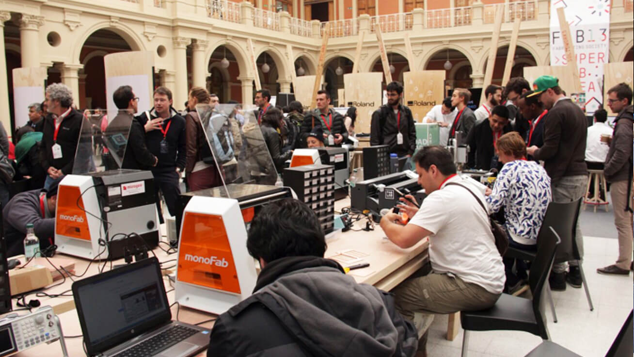 FAB13 attendees using SRM-20 milling machines