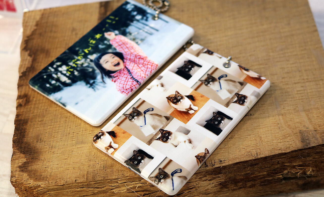 Stylish, one-of-a-kind commuter pass holders created from customer photos.
