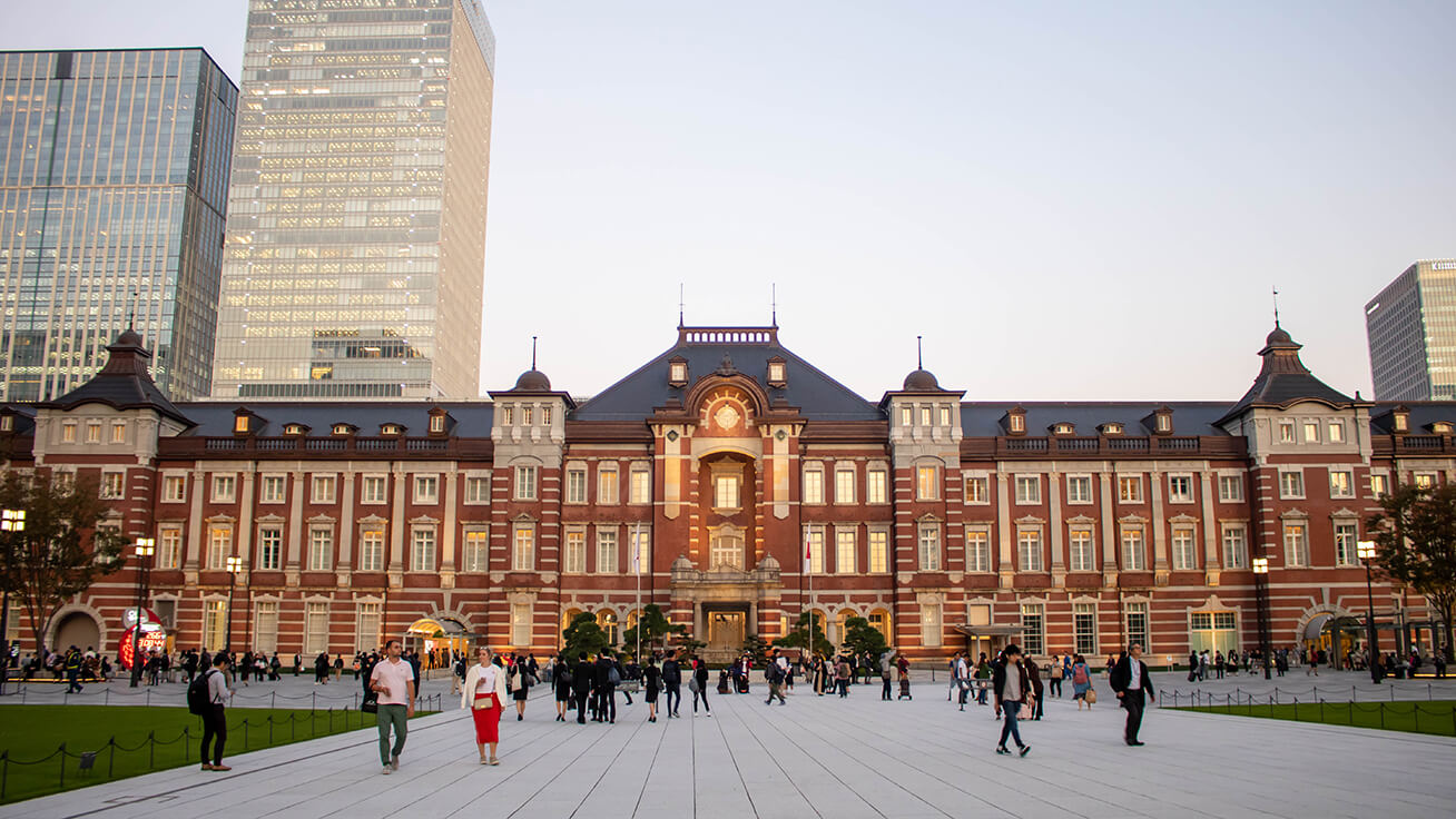Tatsuno Kingo's architectural masterpiece, the Tokyo Station Marunouchi Building.