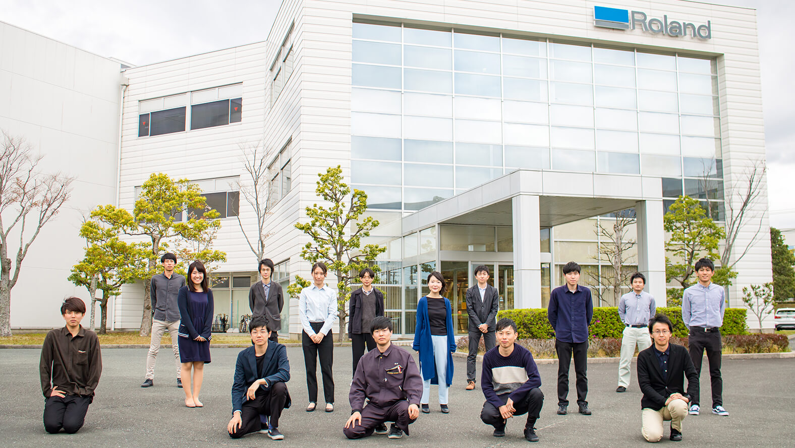 Roland DG's new employees for FY2020