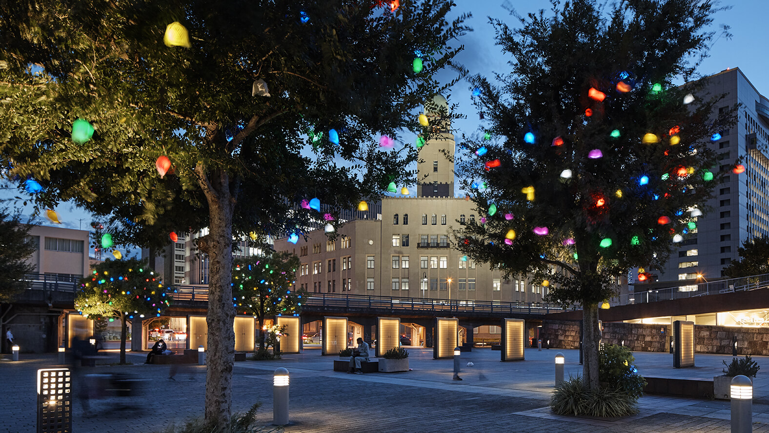 The Hikari no Mi light-based installation in Zou-no-hana Park in Yokohama Port (Photo: Mito Murakami)