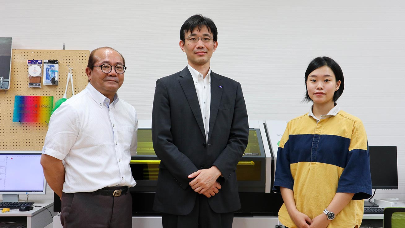 (from left) Tsuchida, Takemoto and Sato.