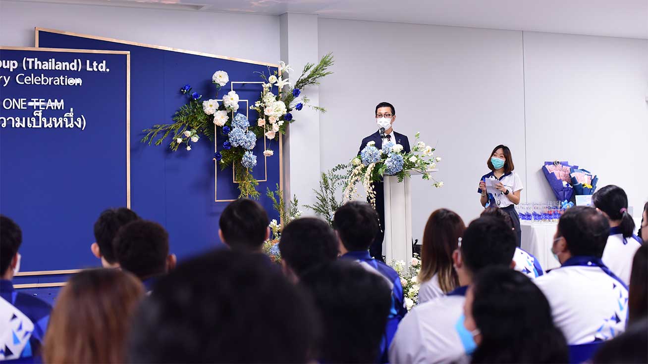 President Tanabe gave a congratulatory speech.