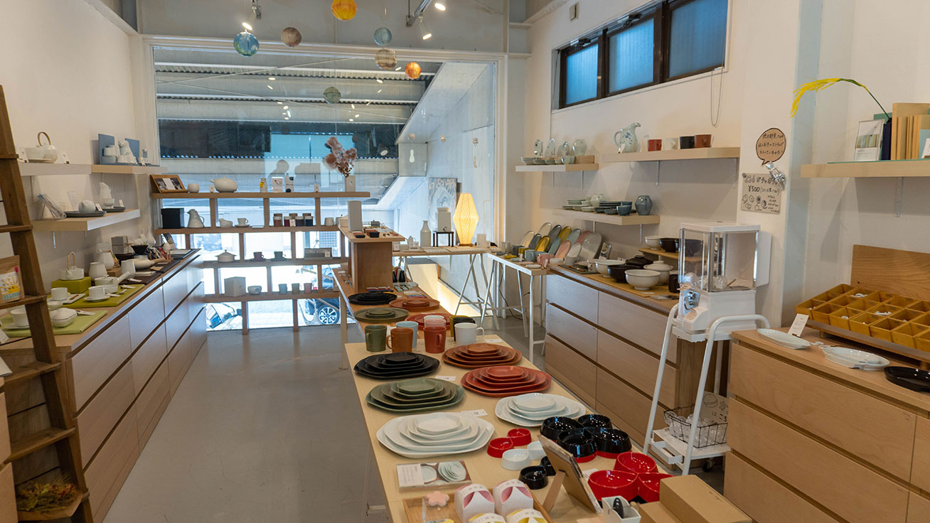 224porcelain’s factory direct store in the Ureshino hot springs area