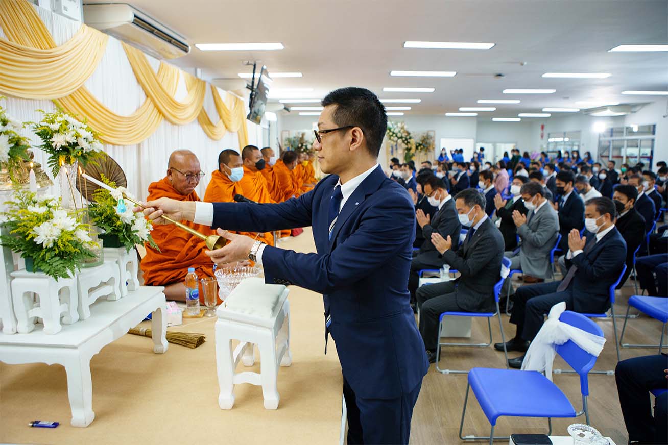 A commemorative ceremony at the Thai factory