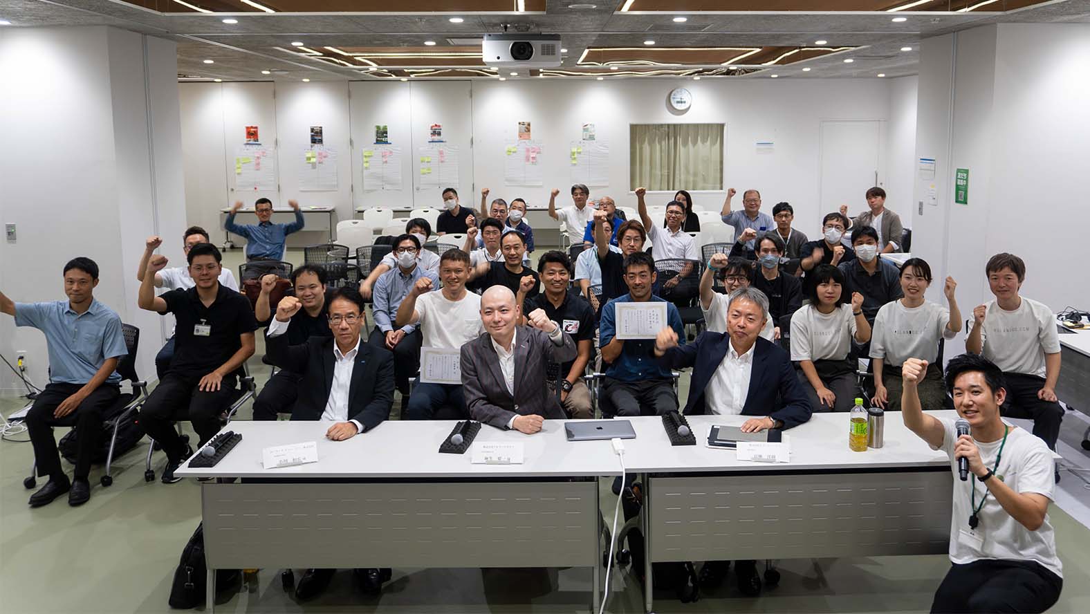 The final pitch competition of Hamamatsu Innovation Challenge 2022 Continuation Program