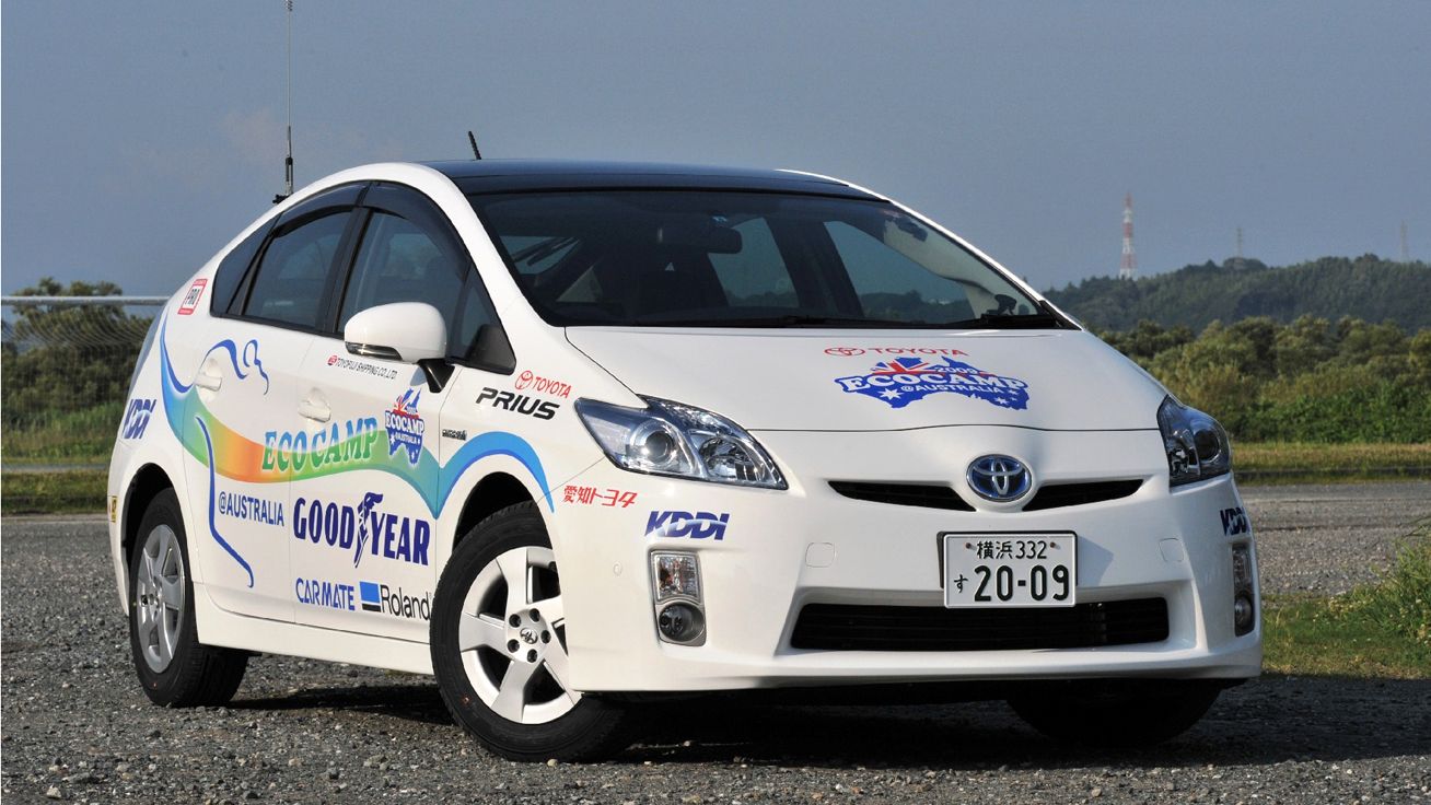 The official ECOCAMP in Australia 2009 Prius, decorated with full-color Roland graphics.