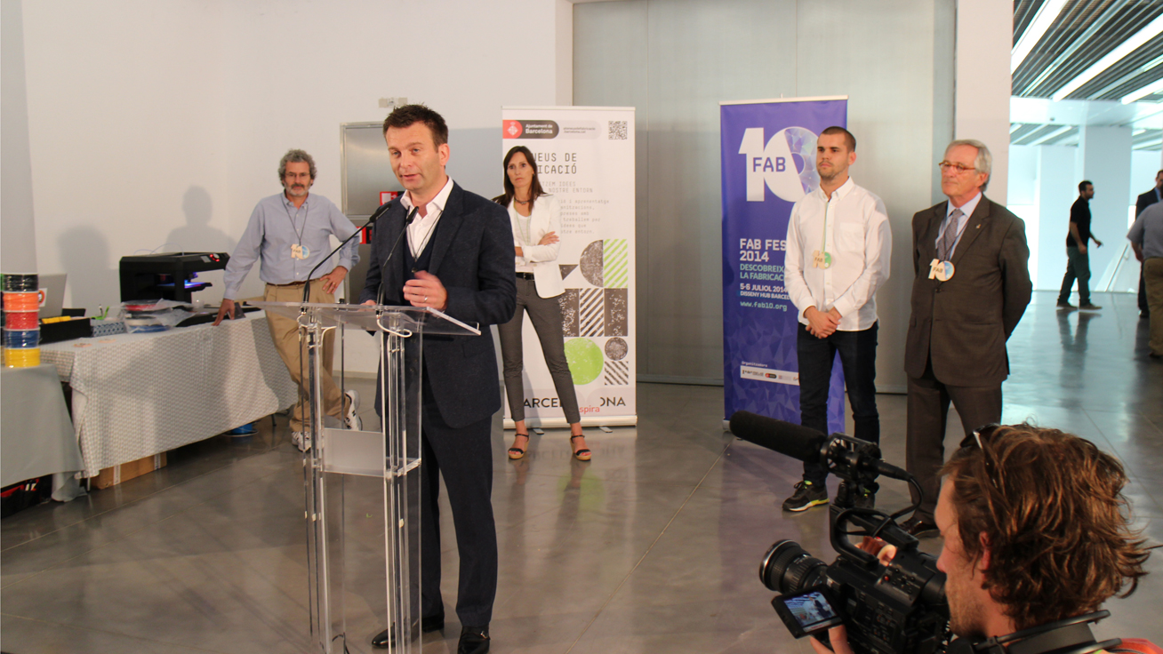 Eli Keersmaekers addresses the press event